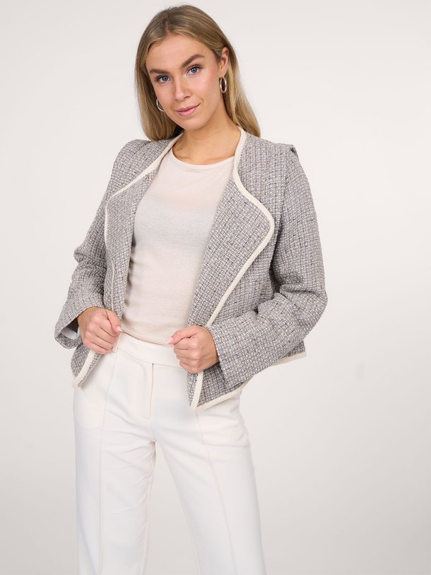 Ontdek de Carter wolmix gemêleerd jasje van Ruby Tuesday in de kleur grijs bij Orangebag. Op werkdagen voor 21:45 besteld, morgen in huis.