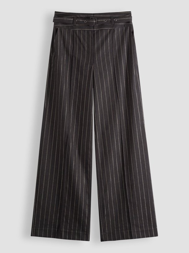Ontdek de Shimmer viscosemix broek met krijtstreep van Co'Couture in de kleur donkergrijs bij Orangebag. Op werkdagen voor 21:45 besteld, morgen in huis.