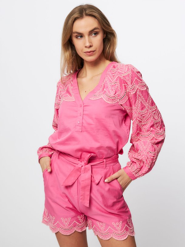 Ontdek de Bauke katoenen top met broderie van Freebird in de kleur roze bij Orangebag. Op werkdagen voor 21:45 besteld, morgen in huis.