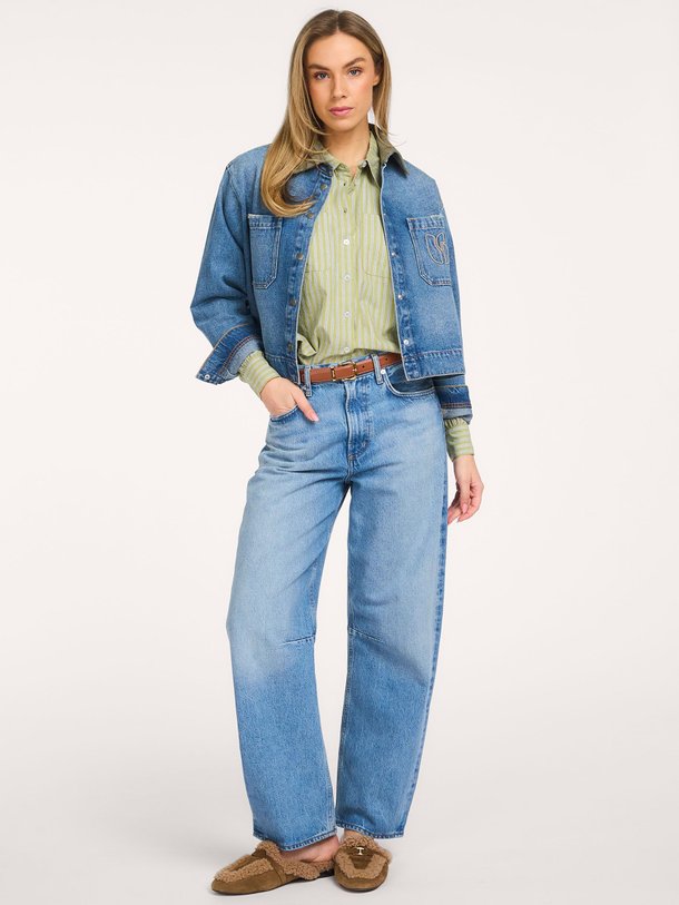 Ontdek de Vigilio denim jack met borduursel van ba&sh in de kleur Blauw bij Orangebag. Op werkdagen voor 21:45 besteld, morgen in huis.