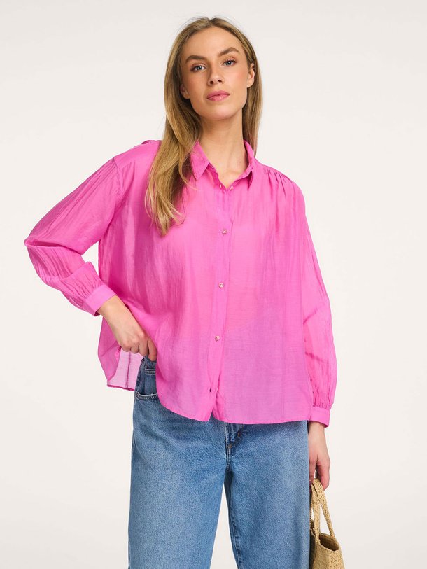 Ontdek de Ali zijdemix blouse van Sacrécoeur in de kleur Roze bij Orangebag. Op werkdagen voor 21:45 besteld, morgen in huis.