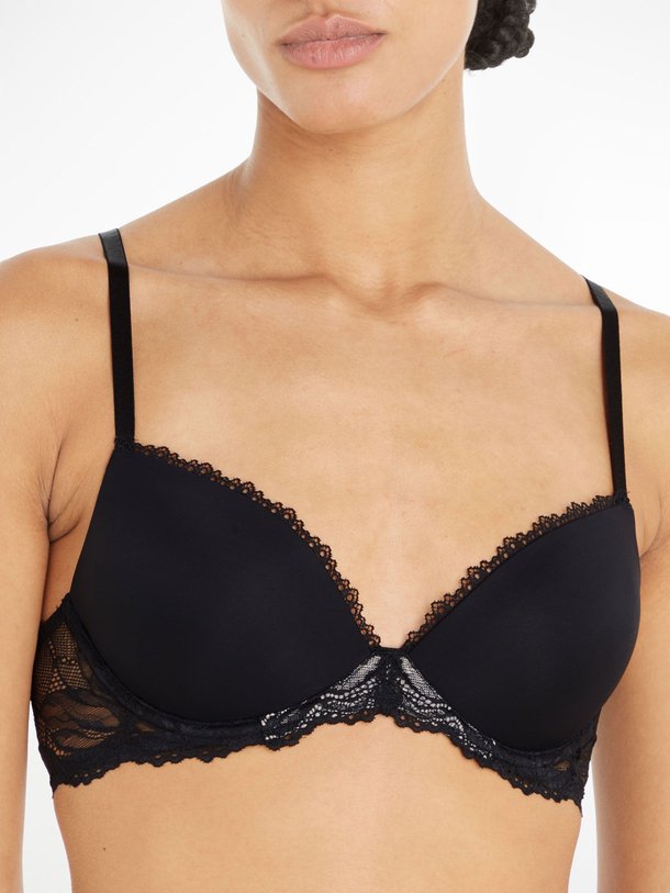 Ontdek de Push up T-shirt beha met kant van Calvin Klein in de kleur zwart bij Orangebag. Op werkdagen voor 21:45 besteld, morgen in huis.