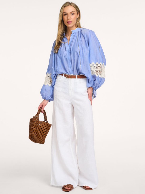 Ontdek de Secret katoenen blouse van Devotion in de kleur Blauw bij Orangebag. Op werkdagen voor 21:45 besteld, morgen in huis.