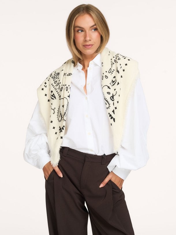 So Sue Antonia katoenen blouse - Wit Ontdek de Antonia katoenen blouse van So Sue in de kleur Wit bij Orangebag. Op werkdagen voor 21:45 besteld, morgen in huis.