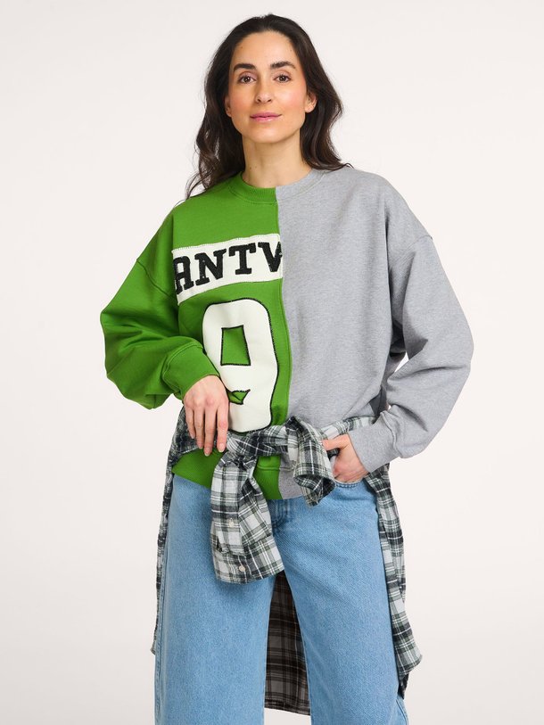 Ontdek de Jame katoenen sweater van Essentiel Antwerp in de kleur Groen bij Orangebag. Op werkdagen voor 21:45 besteld, morgen in huis.