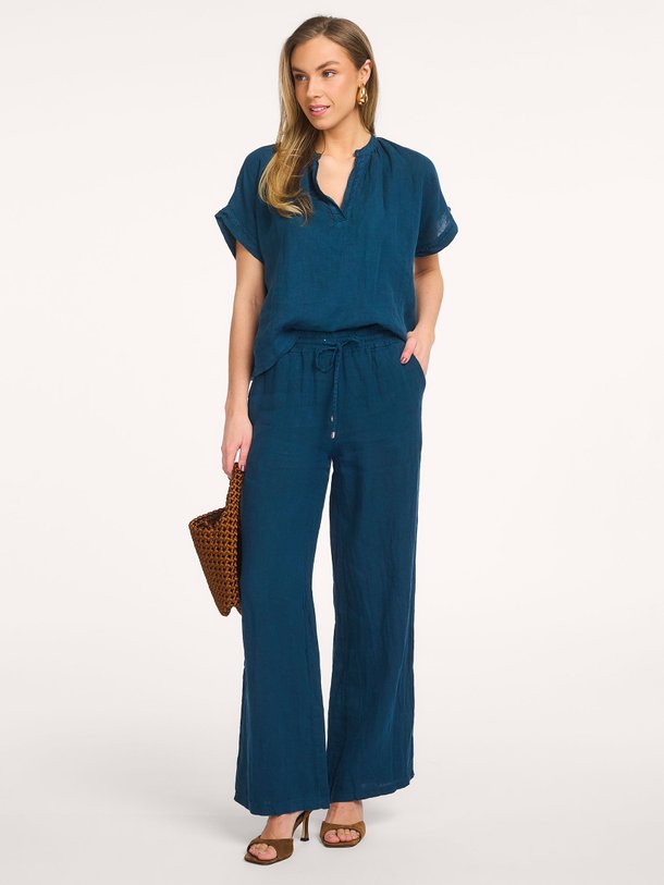 Ontdek de Bacchia linnen broek van La Fee Maraboutee in de kleur Donkerblauw bij Orangebag. Op werkdagen voor 21:45 besteld, morgen in huis.