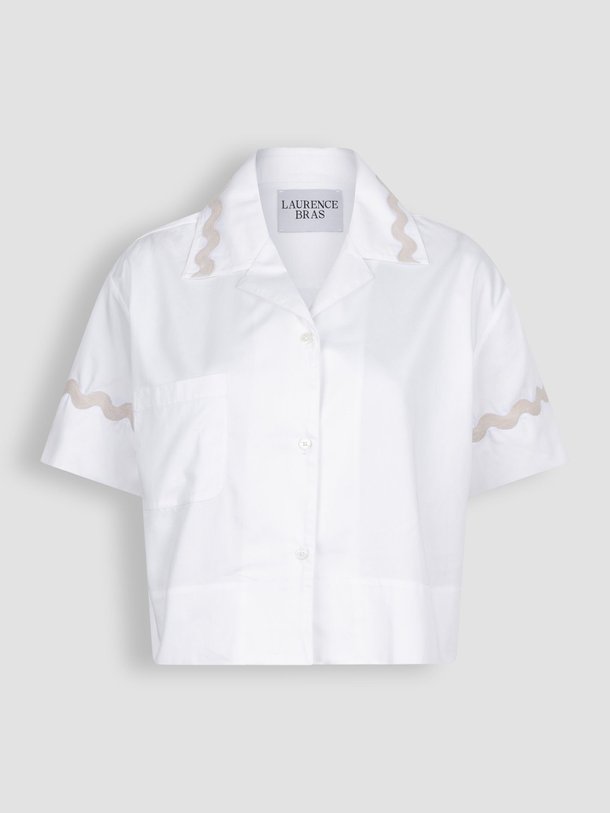 Ontdek de Girlette katoenen blouse van Laurence Bras in de kleur wit bij Orangebag. Op werkdagen voor 21:45 besteld, morgen in huis.