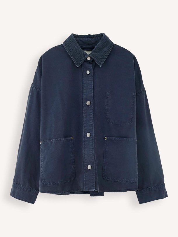 Ontdek de Wandy katoenen jack van Bellerose in de kleur Donkerblauw bij Orangebag. Op werkdagen voor 21:45 besteld, morgen in huis.