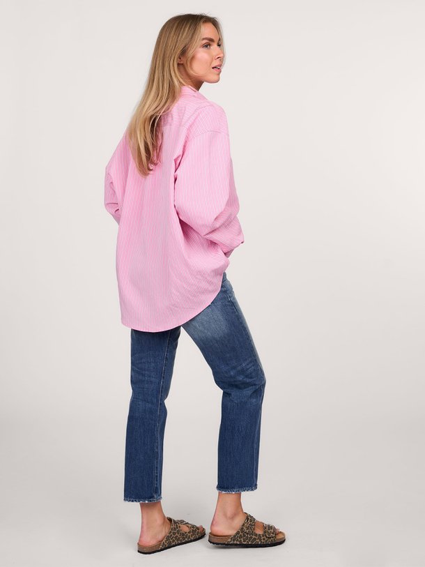Ontdek de Lindsay mid waist slim fit non stretch jeans van Denimist in de kleur blauw bij Orangebag. Op werkdagen voor 21:45 besteld, morgen in huis.