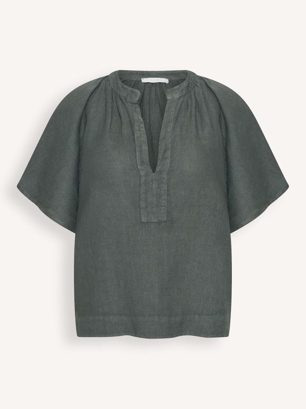 Ontdek de Vina linnen top van By-Bar in de kleur Donkergrijs bij Orangebag. Op werkdagen voor 21:45 besteld, morgen in huis.