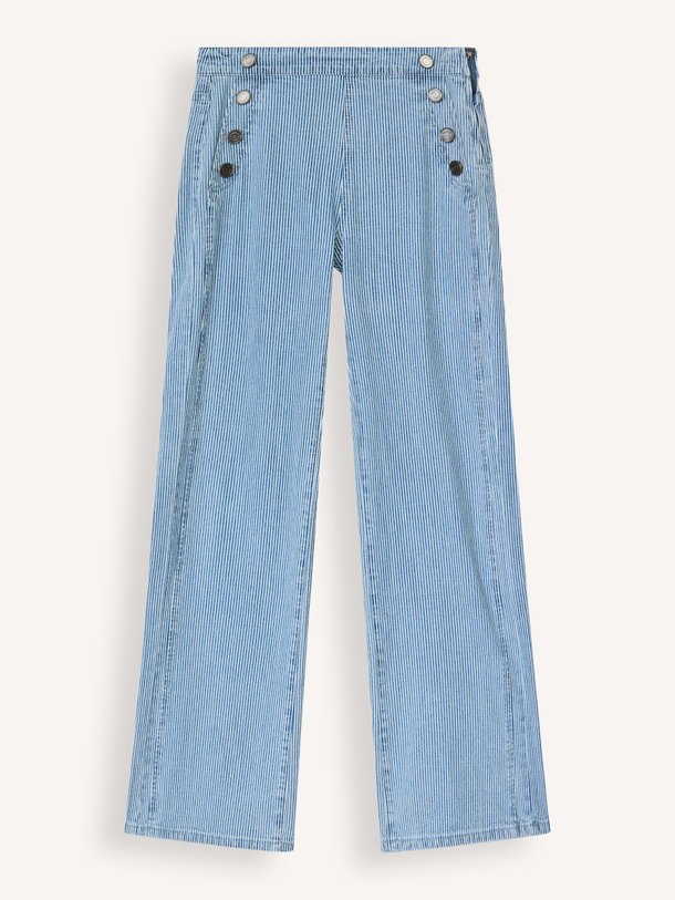 Ontdek de Lyon mid waist flared fit jeans met dessin van Sofie Schnoor in de kleur blauw bij Orangebag. Op werkdagen voor 21:45 besteld, morgen in huis.