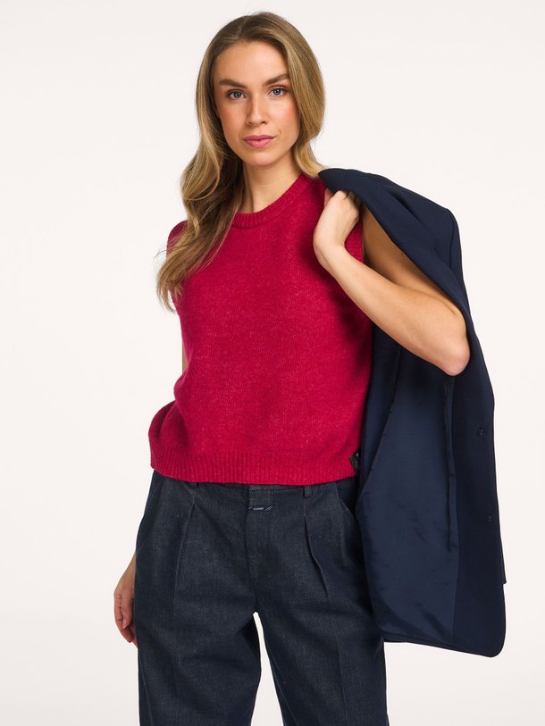 Ontdek de Vitow alpacamix spencer van American Vintage in de kleur Fuchsia bij Orangebag. Op werkdagen voor 21:45 besteld, morgen in huis.