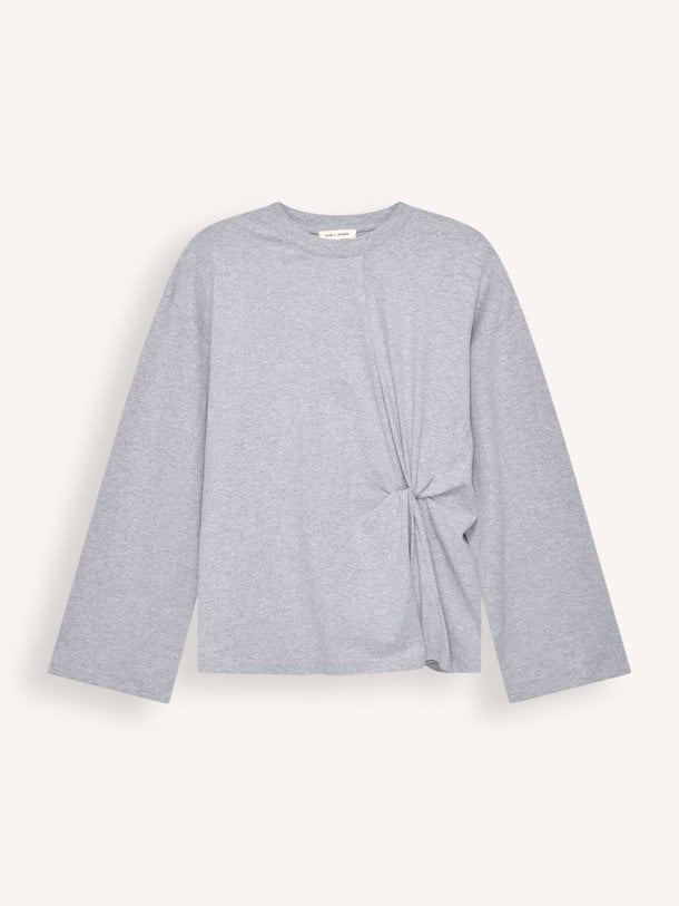 Ontdek de Meli katoenmix top van Club L`avenir in de kleur Grijs bij Orangebag. Op werkdagen voor 21:45 besteld, morgen in huis.