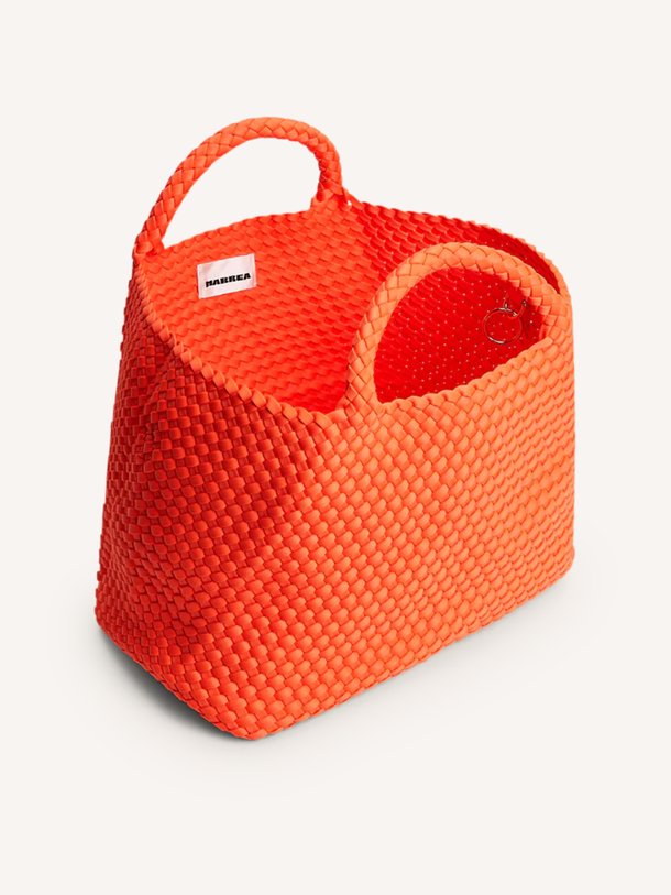 Ontdek de Gevlochten handtas large van Marrea in de kleur Oranje bij Orangebag. Op werkdagen voor 21:45 besteld, morgen in huis.