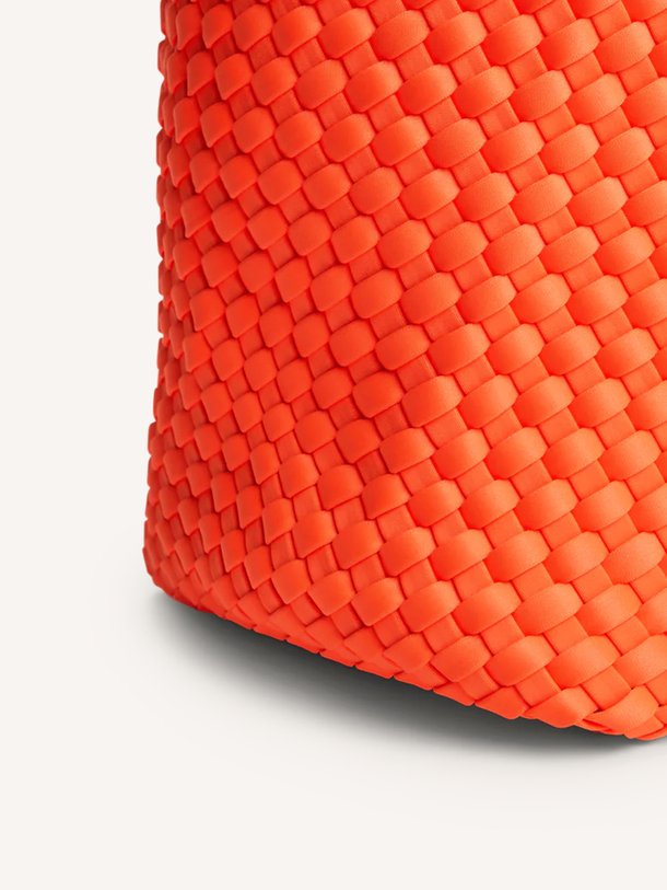 Ontdek de Gevlochten handtas large van Marrea in de kleur Oranje bij Orangebag. Op werkdagen voor 21:45 besteld, morgen in huis.