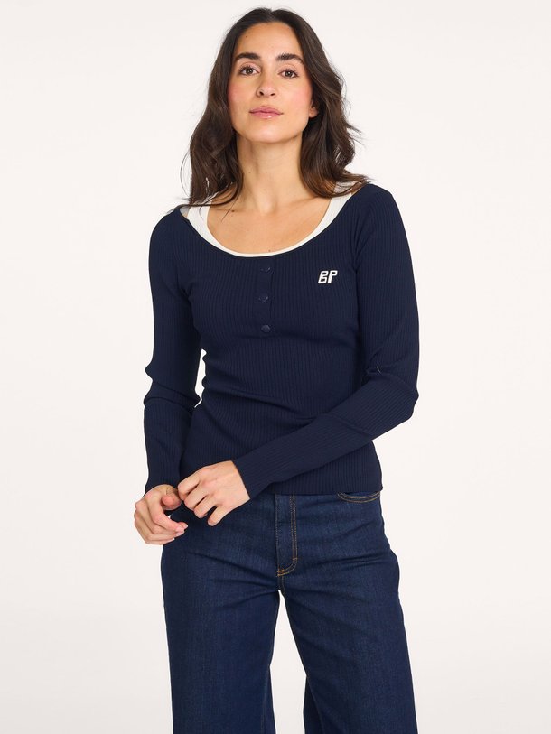 Ontdek de Clary viscosemix longsleeve van Baum und Pferdgarten in de kleur Donkerblauw bij Orangebag. Op werkdagen voor 21:45 besteld, morgen in huis.