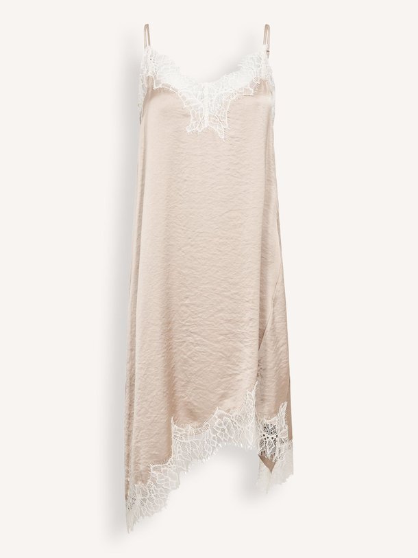 Ontdek de Idun viscosemix jurk met kant van Co'Couture in de kleur Beige bij Orangebag. Op werkdagen voor 21:45 besteld, morgen in huis.