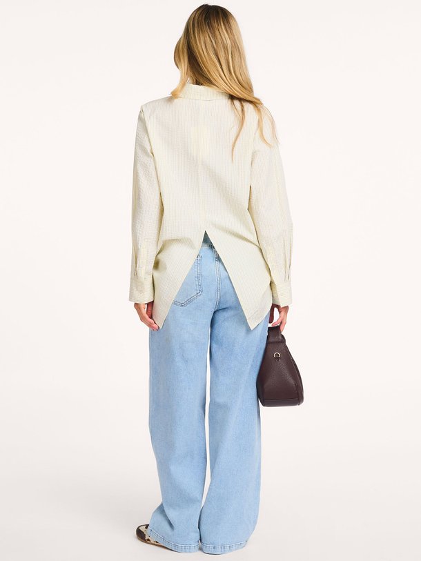 Ontdek de Isolde high waist loose fit jeans van Modstrom in de kleur Blauw bij Orangebag. Op werkdagen voor 21:45 besteld, morgen in huis.