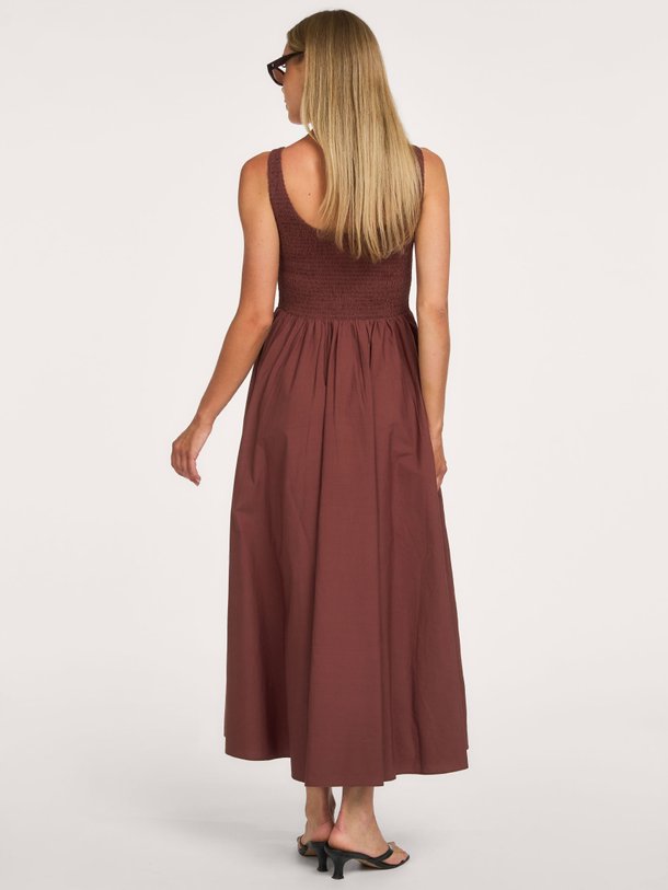 Ontdek de Florence Dress van Xirena bij Orangebag. Op werkdagen voor 21:45 besteld, morgen in huis.