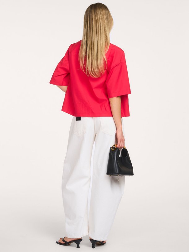 Ontdek de ladies woven short sleeve blouse van Alix The Label bij Orangebag. Op werkdagen voor 21:45 besteld, morgen in huis.