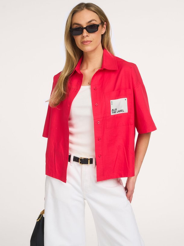 Ontdek de ladies woven short sleeve blouse van Alix The Label bij Orangebag. Op werkdagen voor 21:45 besteld, morgen in huis.