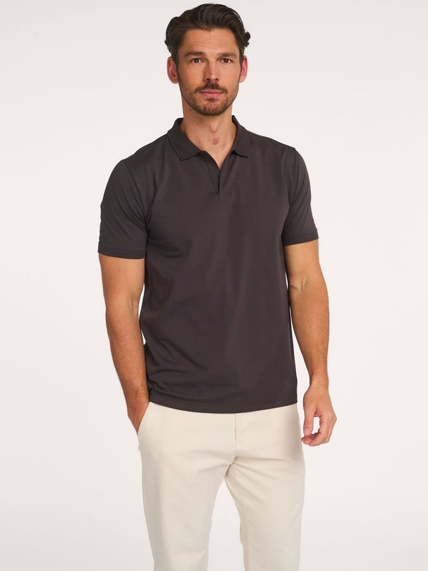 Ontdek de Hastings organic cottonmix polo van Wahts in de kleur Donkerbruin bij Orangebag. Op werkdagen voor 21:45 besteld, morgen in huis.