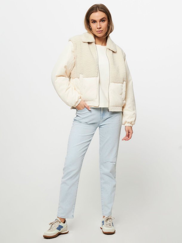 Ontdek de High waist straight fit stretch jeans van Yaya in de kleur lichtblauw bij Orangebag. Op werkdagen voor 21:45 besteld, morgen in huis.