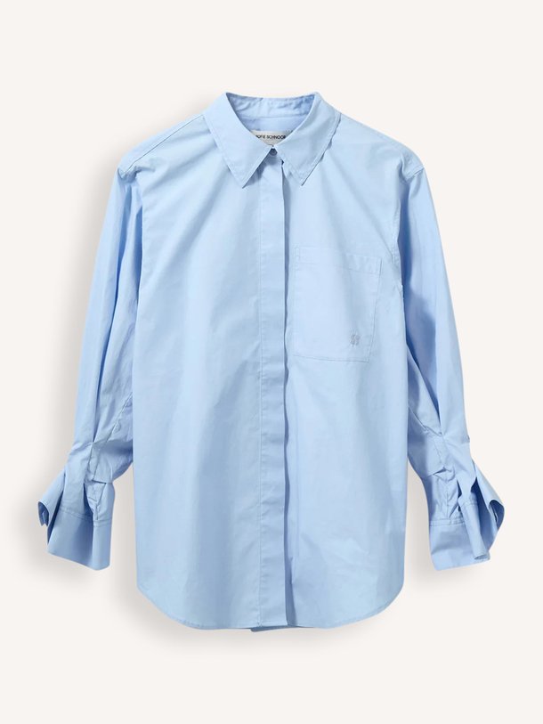 Ontdek de Abby katoenen blouse van Sofie Schnoor in de kleur Blauw bij Orangebag. Op werkdagen voor 21:45 besteld, morgen in huis.