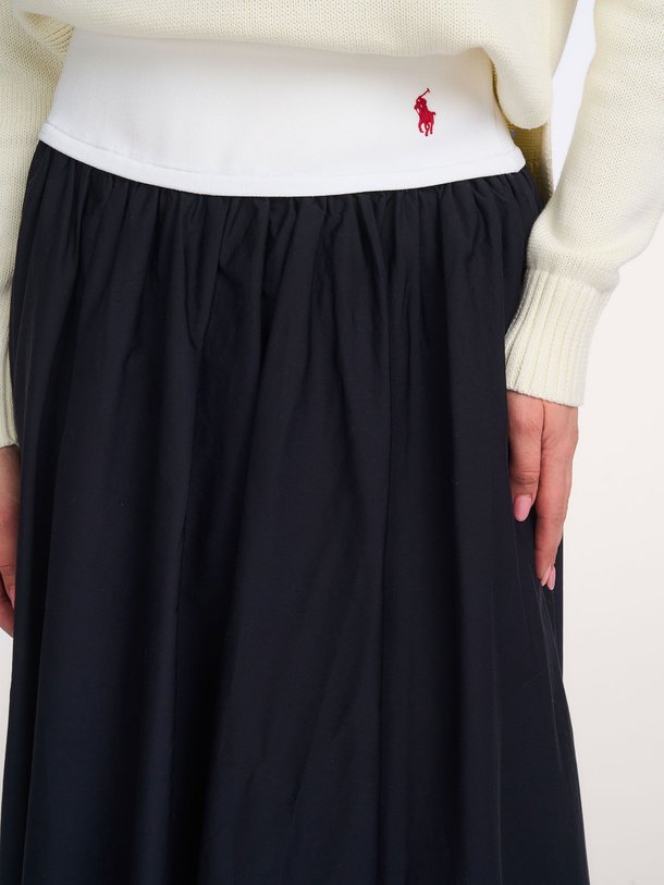 Ontdek de Viscosemix rok van Ralph Lauren in de kleur Donkerblauw bij Orangebag. Op werkdagen voor 21:45 besteld, morgen in huis.
