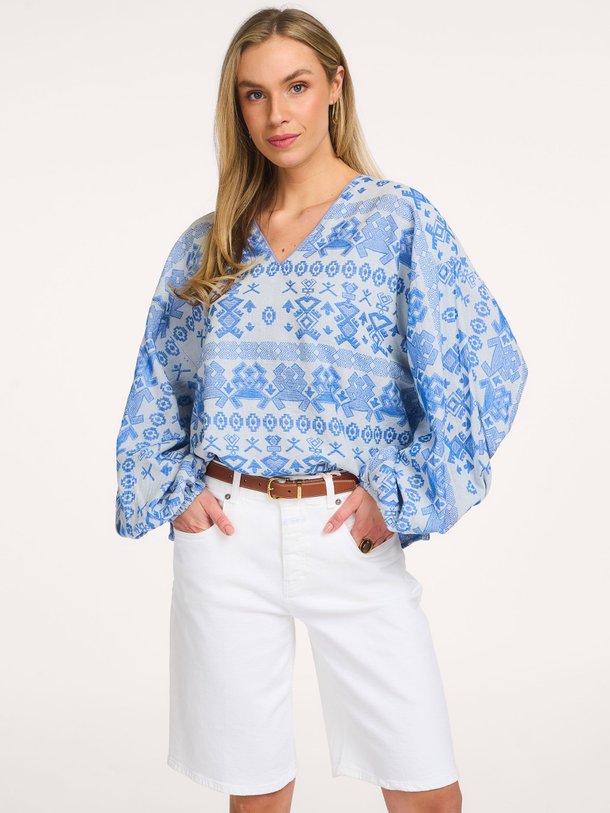 Ontdek de Wildwood katoenen top met borduursel van Devotion in de kleur Blauw bij Orangebag. Op werkdagen voor 21:45 besteld, morgen in huis.