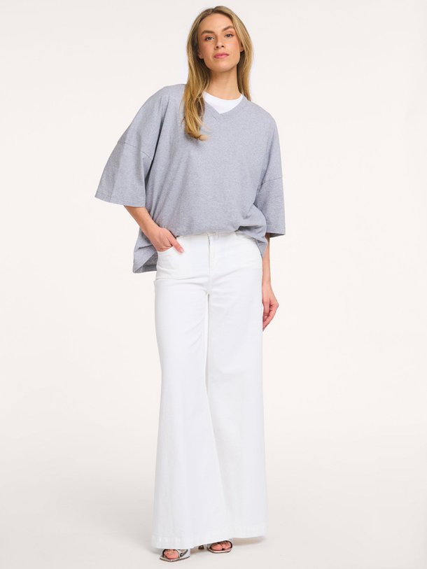 Ontdek de Glow Up high waist flared non-stretch jeans van Closed in de kleur Wit bij Orangebag. Op werkdagen voor 21:45 besteld, morgen in huis.