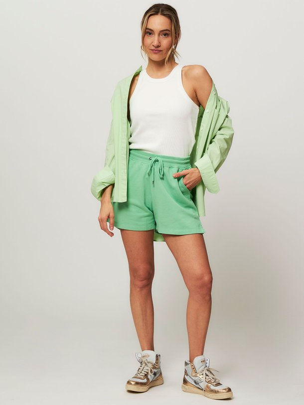 Ontdek de Organic cotton sweatshort van Colorful Standard in de kleur groen bij Orangebag. Op werkdagen voor 21:45 besteld, morgen in huis.
