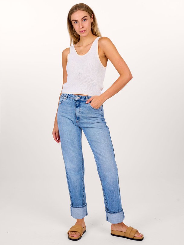 Ontdek de Yogo linnen/katoenmix top van American Vintage in de kleur ecru bij Orangebag. Op werkdagen voor 21:45 besteld, morgen in huis.