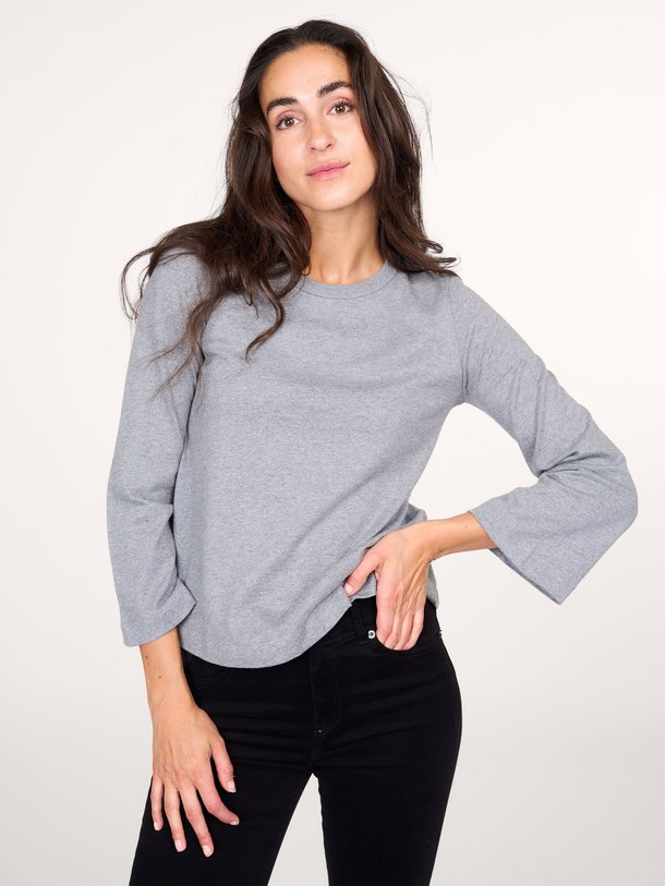 Ontdek de M406 Organic cotton gemêleerde longsleeve van Majestic Filatures in de kleur grijs bij Orangebag. Op werkdagen voor 21:45 besteld, morgen in huis.