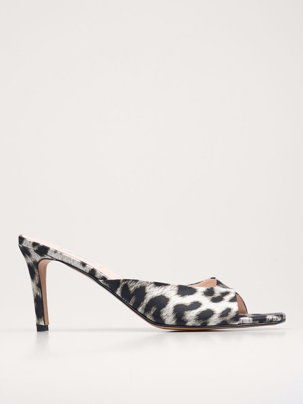 Ontdek de Mazy lederen leopard muiltjes van Anonymous Copenhagen in de kleur ecru bij Orangebag. Op werkdagen voor 21:45 besteld, morgen in huis.