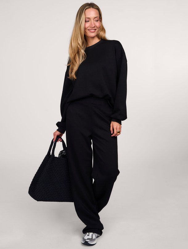 Ontdek de Pam rayonmix broek van Club L`avenir in de kleur zwart bij Orangebag. Op werkdagen voor 21:45 besteld, morgen in huis.