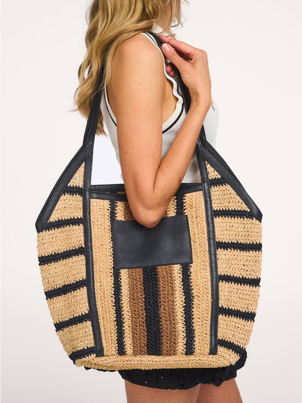 Ontdek de AKAEL van Suncoo bij Orangebag. Op werkdagen voor 21:45 besteld, morgen in huis.