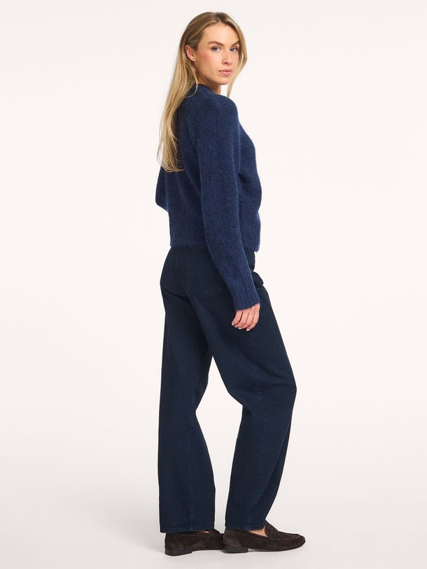 Ontdek de Sajeanine alpacamix vest van Samsoe Samsoe in de kleur Donkerblauw bij Orangebag. Op werkdagen voor 21:45 besteld, morgen in huis.