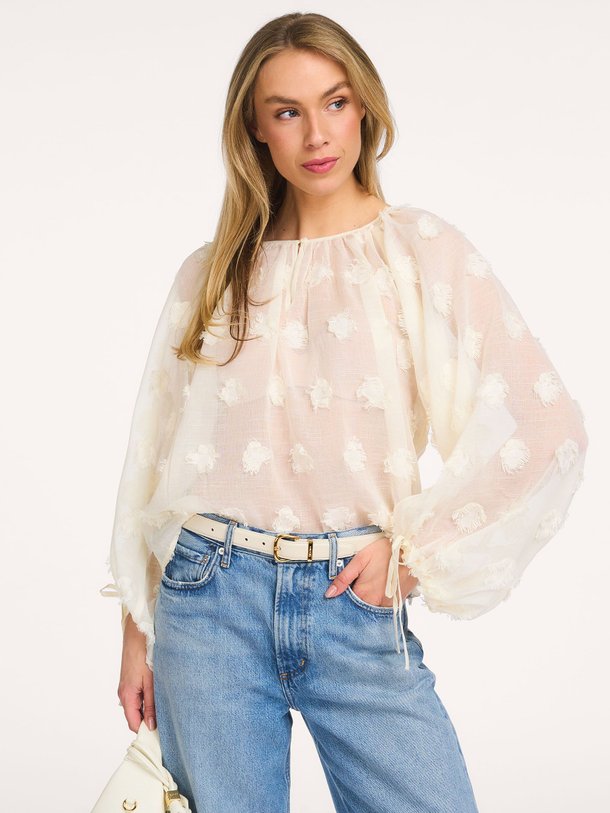 Ontdek de Geweven top van Summum in de kleur Off-white bij Orangebag. Op werkdagen voor 21:45 besteld, morgen in huis.