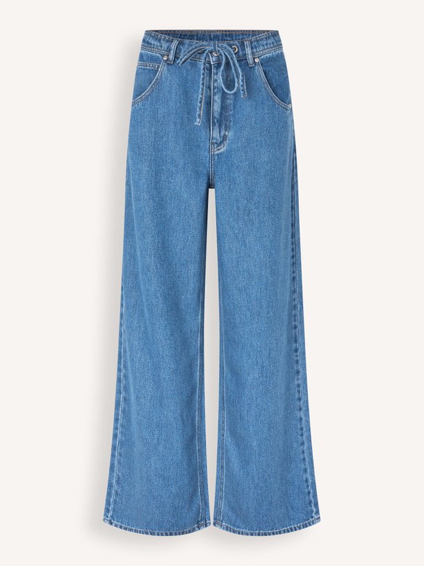 Ontdek de Irvina high waist loose fit jeans van Second Female in de kleur Blauw bij Orangebag. Op werkdagen voor 21:45 besteld, morgen in huis.