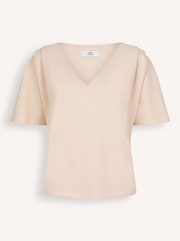 Ontdek de Cezanne katoenmix top van Ruby Tuesday in de kleur zand bij Orangebag. Op werkdagen voor 21:45 besteld, morgen in huis.