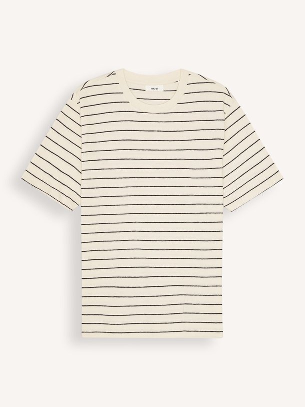 Ontdek de Pedro organic cotton gestreept T-shirt van NN.07 in de kleur Donkerblauw bij Orangebag. Op werkdagen voor 21:45 besteld, morgen in huis.
