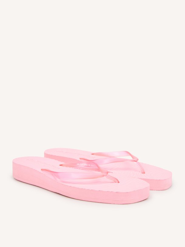 Ontdek de TAPERED PLATFORM van Sleepers bij Orangebag. Op werkdagen voor 21:45 besteld, morgen in huis.