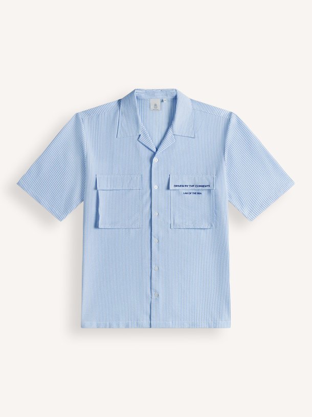 Law Of The Sea Coralyn Seersucker Striped Shirt Ontdek de CORALYN SEERSUCKER STRIPED SHIRT van Law of the Sea bij Orangebag. Op werkdagen voor 21:45 besteld, morgen in huis.