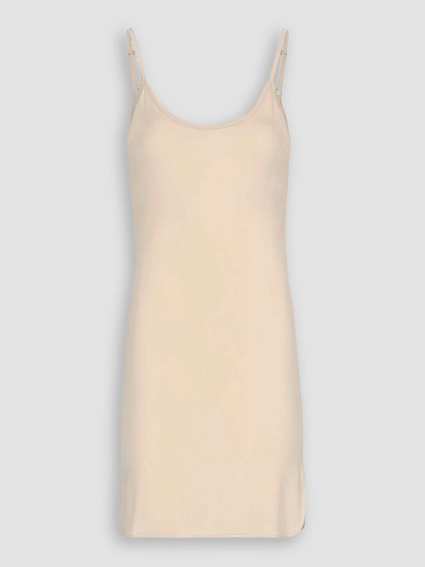 Ontdek de Viscosemix onderjurk van By-Bar in de kleur poeder bij Orangebag. Op werkdagen voor 21:45 besteld, morgen in huis.