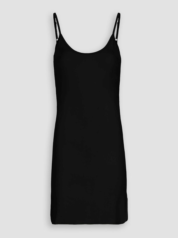 Ontdek de Viscosemix onderjurk van By-Bar in de kleur zwart bij Orangebag. Op werkdagen voor 21:45 besteld, morgen in huis.