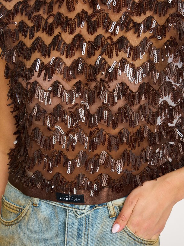 Ontdek de Limone Crop Top van Haute L'Amitié bij Orangebag. Op werkdagen voor 21:45 besteld, morgen in huis.