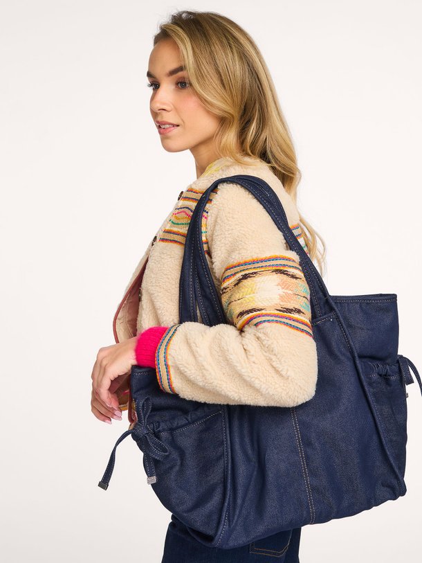Ontdek de Laurel denim schoudertas van Becksondergaard in de kleur Donkerblauw bij Orangebag. Op werkdagen voor 21:45 besteld, morgen in huis.