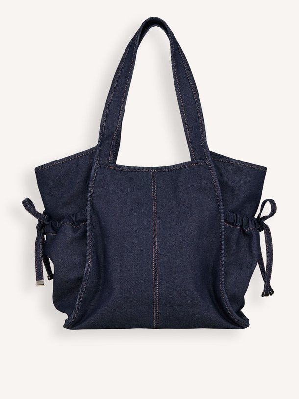 Ontdek de Laurel denim schoudertas van Becksondergaard in de kleur Donkerblauw bij Orangebag. Op werkdagen voor 21:45 besteld, morgen in huis.