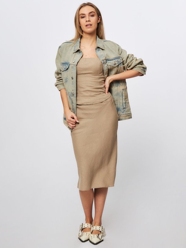 Ontdek de Saagneta linnen rok van Samsoe Samsoe in de kleur zand bij Orangebag. Op werkdagen voor 21:45 besteld, morgen in huis.